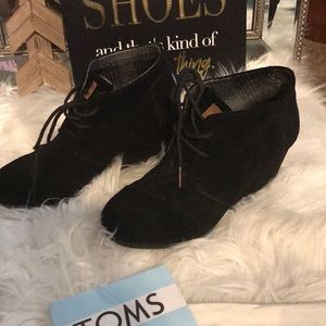 Toms wedge bootie
